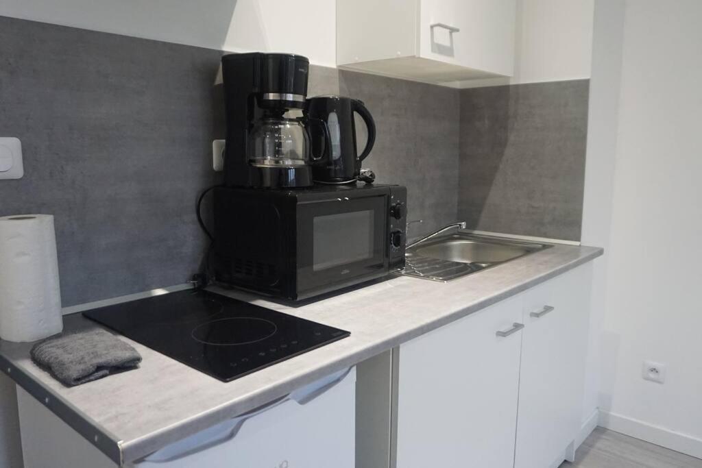 Cosy T2 Wifi Parking Proche Gare Centre Ville Сен-Кантен Екстер'єр фото